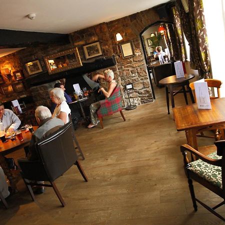 Rose And Crown 호텔 포스콜 외부 사진